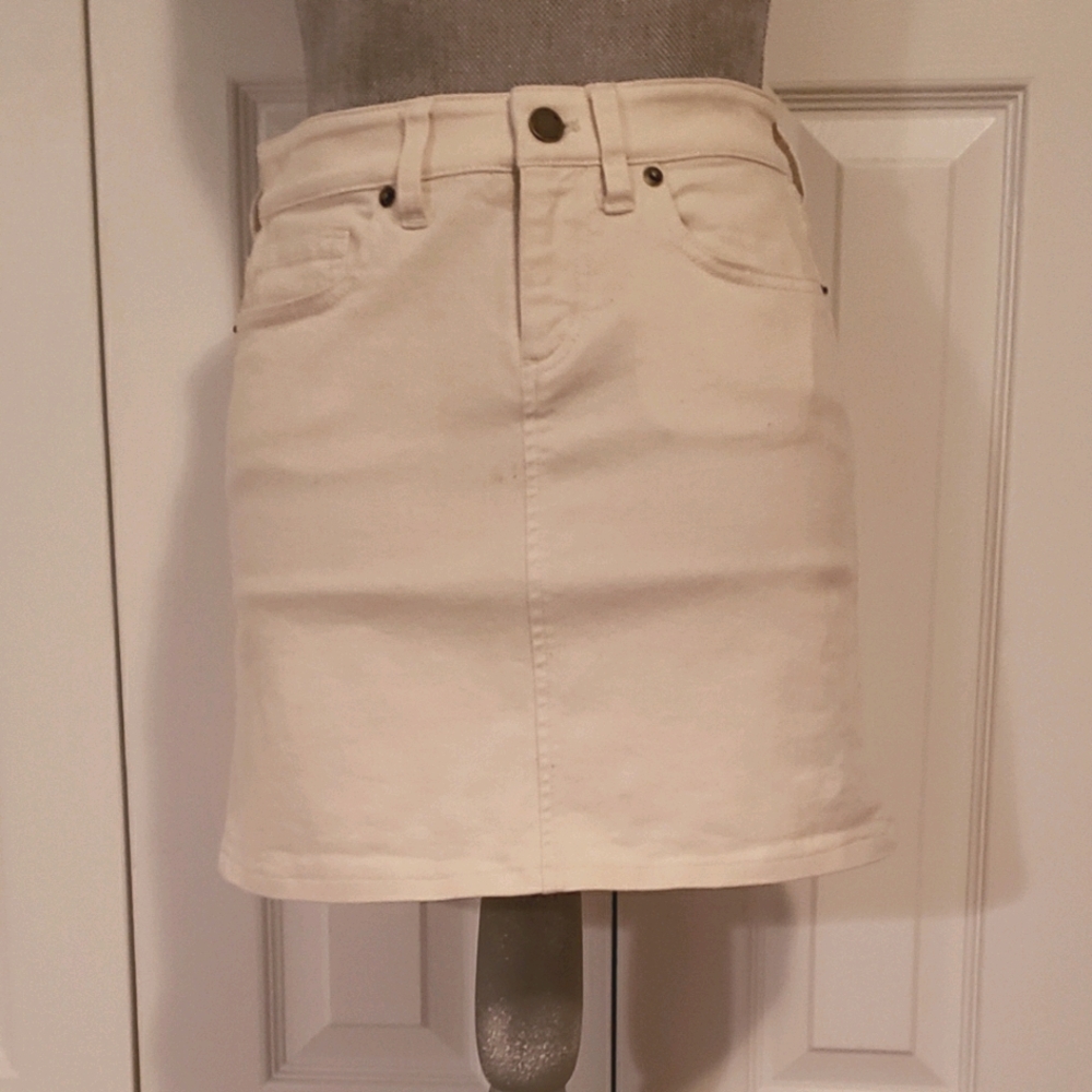 NWOT Vinyard Vines Denim Skirt